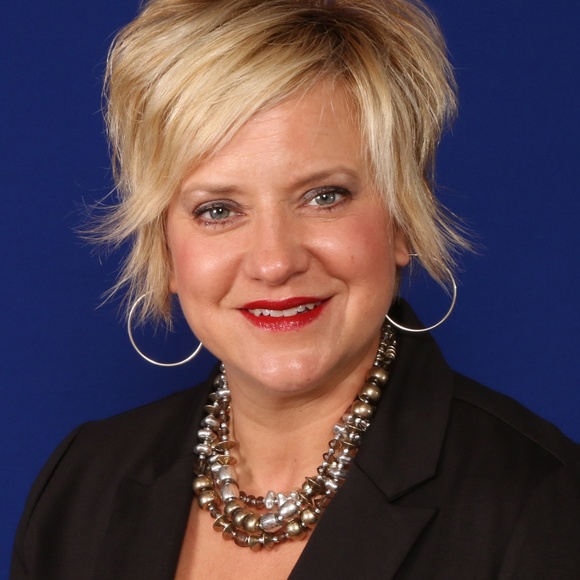 Meet your Posher, Mindy - Picture 1 of 1